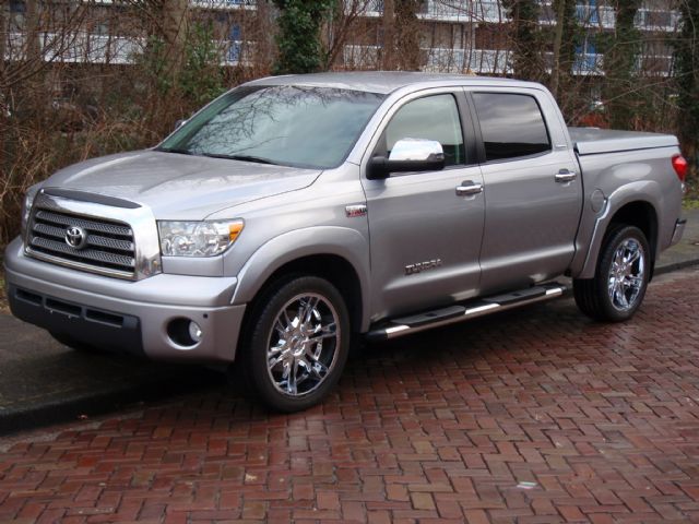 Toyota TUNDRA 5 7 I FORCE LIMITED CREW MAX 2008 Benzine Www 