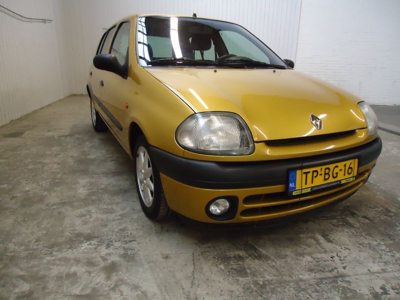Surrey katje oorsprong Renault Clio - 1.4 rt - 1998 - Benzine - www.bubblescars.nl